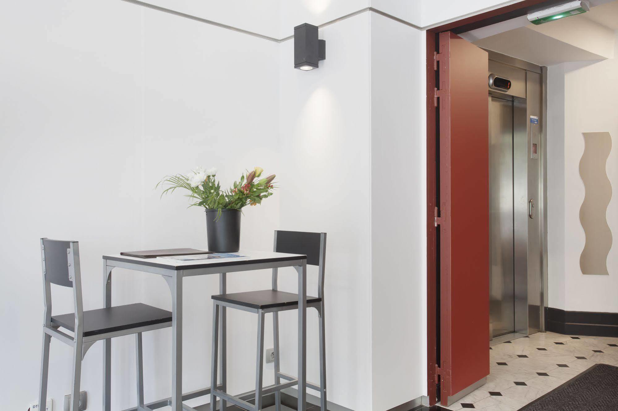 Appart'Hotel Odalys City - Nice Centre Экстерьер фото